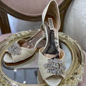 BADGLEY MISCHKA SABINE IVORY SIZE 8.5